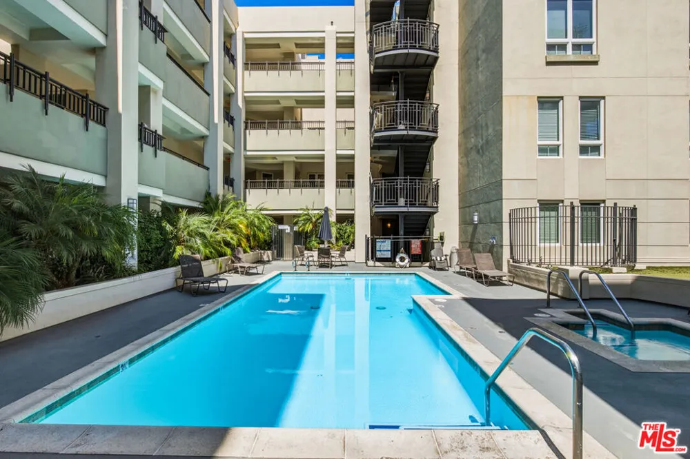 12222 Wilshire Boulevard #208 Los Angeles, CA 90025