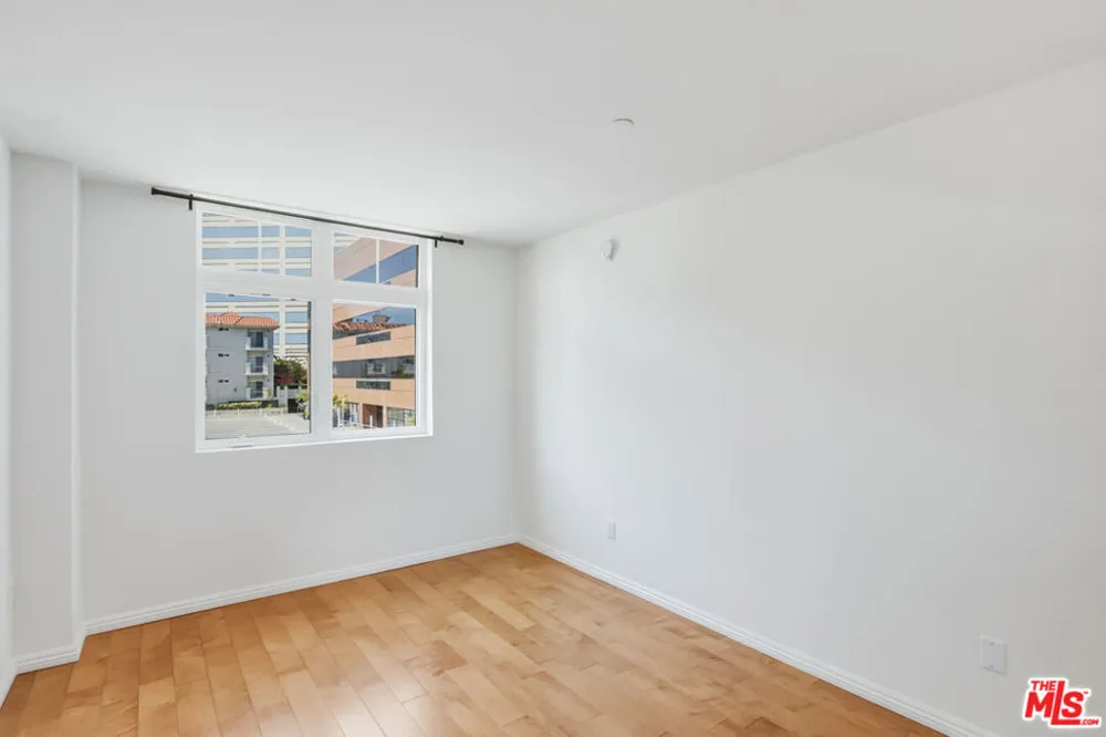 12222 Wilshire Boulevard #208 Los Angeles, CA 90025
