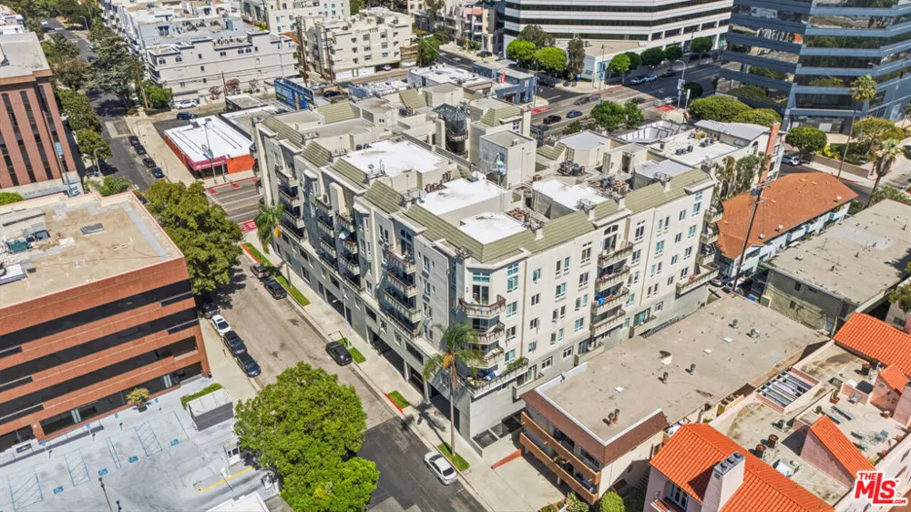 12222 Wilshire Boulevard #208 Los Angeles, CA 90025