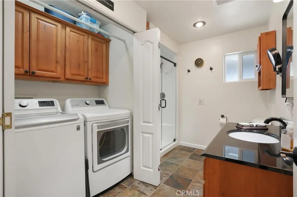 142 Liberty Newport Beach, CA 92660