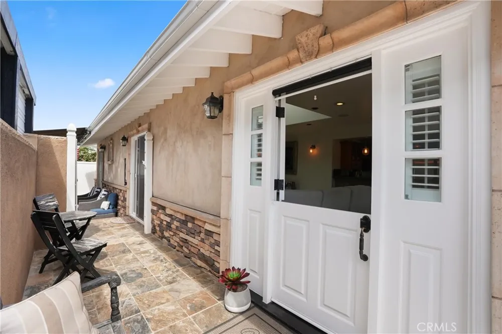 142 Liberty Newport Beach, CA 92660