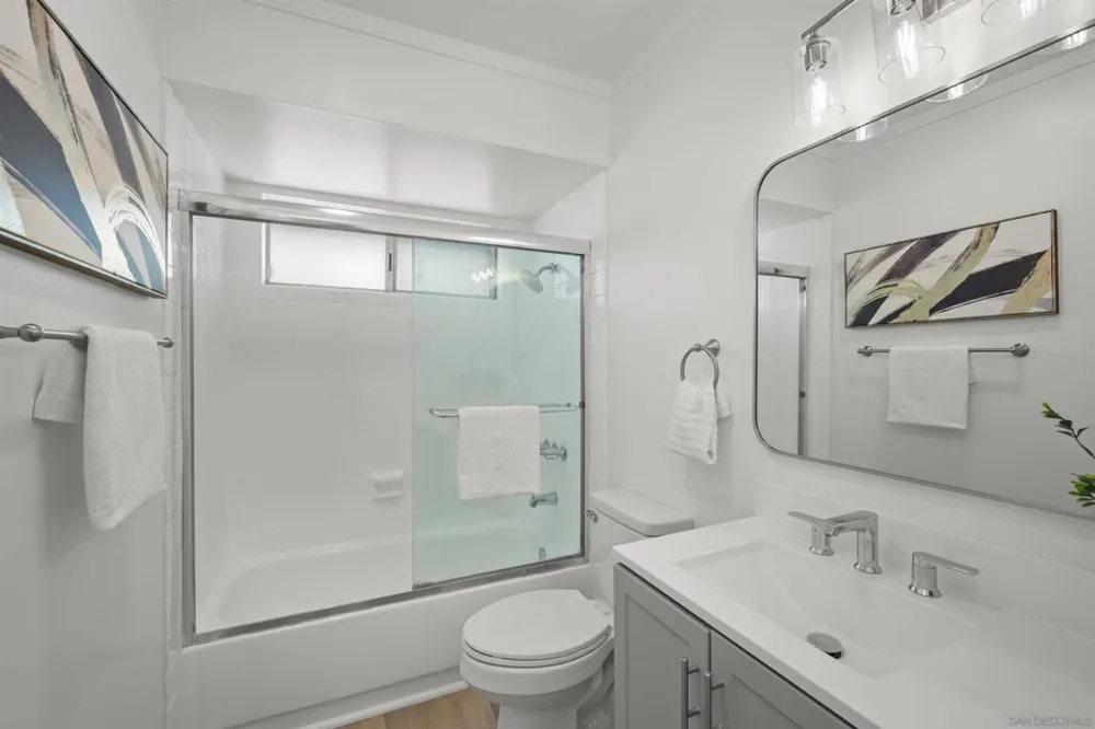 4095 Bonita Road #222 Bonita, CA 91902