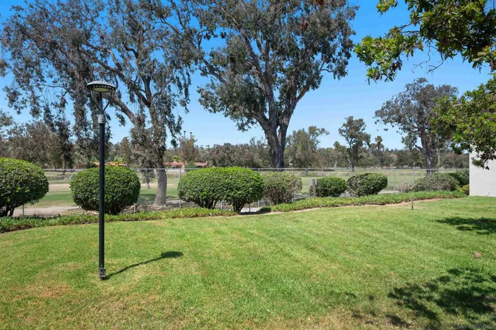 4095 Bonita Road #222 Bonita, CA 91902