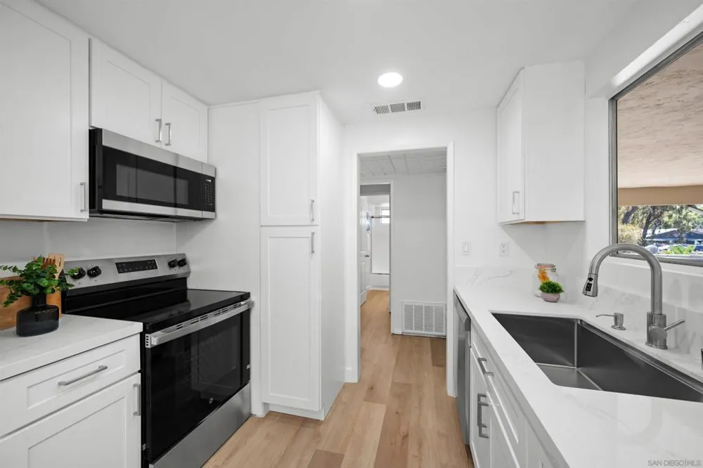 4095 Bonita Road #222 Bonita, CA 91902
