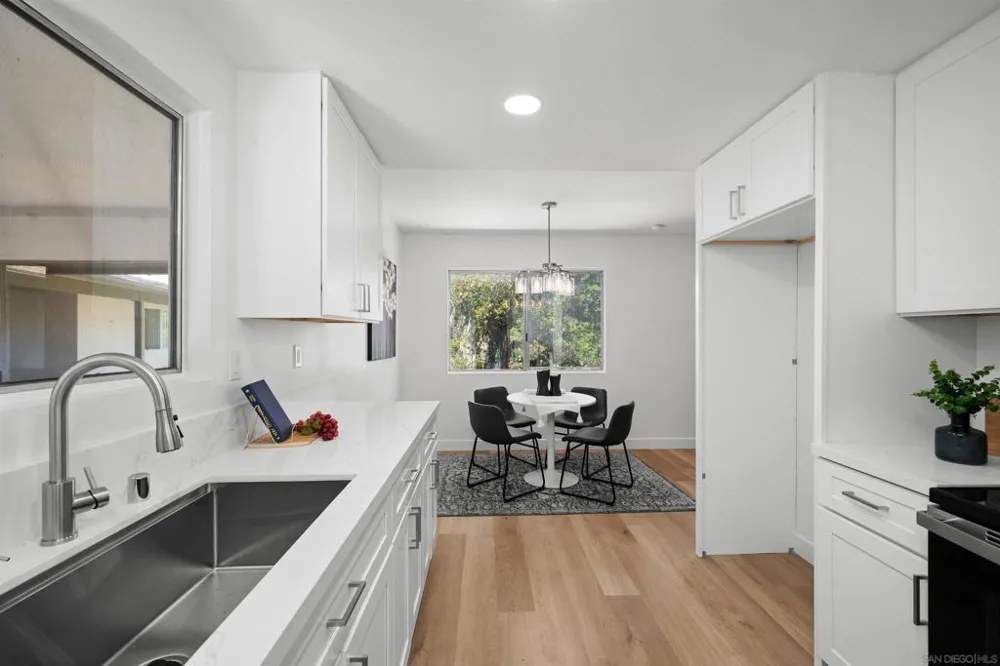 4095 Bonita Road #222 Bonita, CA 91902