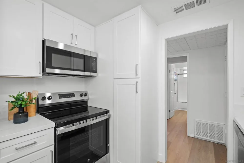 4095 Bonita Road #222 Bonita, CA 91902