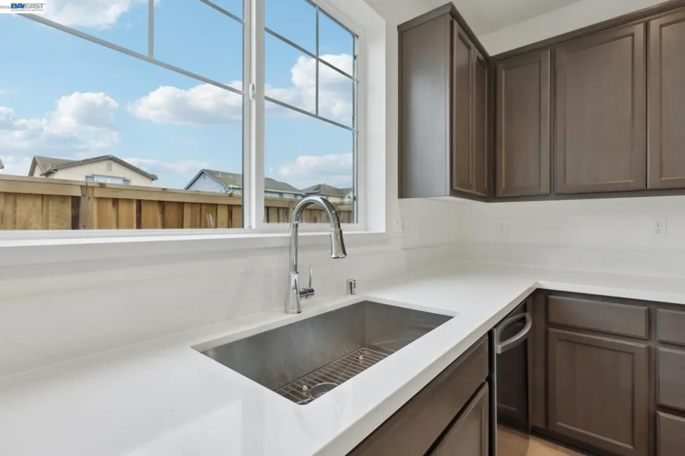 216 Mindy Way Pittsburg, CA 94565