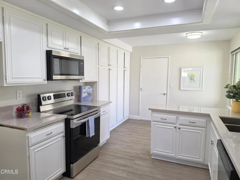 17145 Village 17 Camarillo, CA 93012