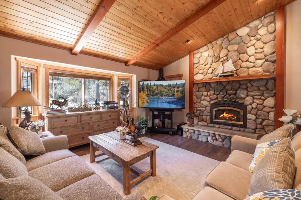 1325 E Big Bear Boulevard Big Bear, CA 92314