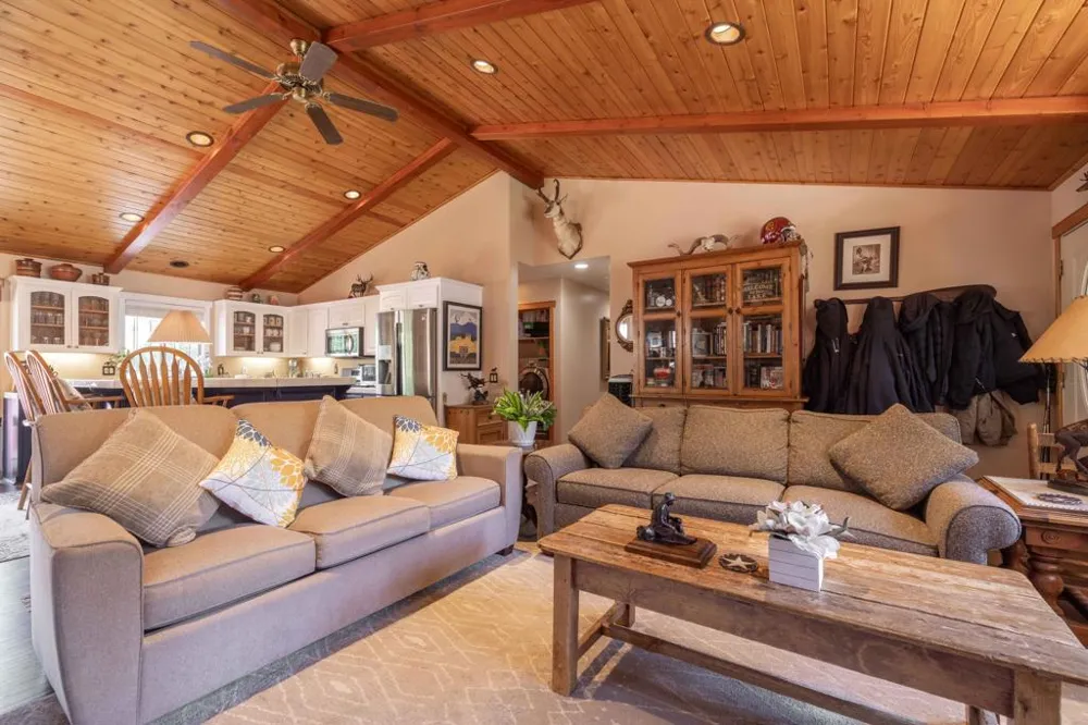 1325 E Big Bear Boulevard Big Bear, CA 92314