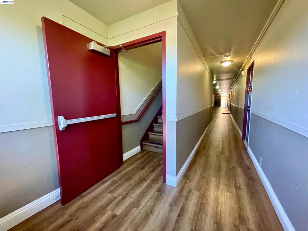 16006 E.14th Street #204 San Leandro, CA 94578