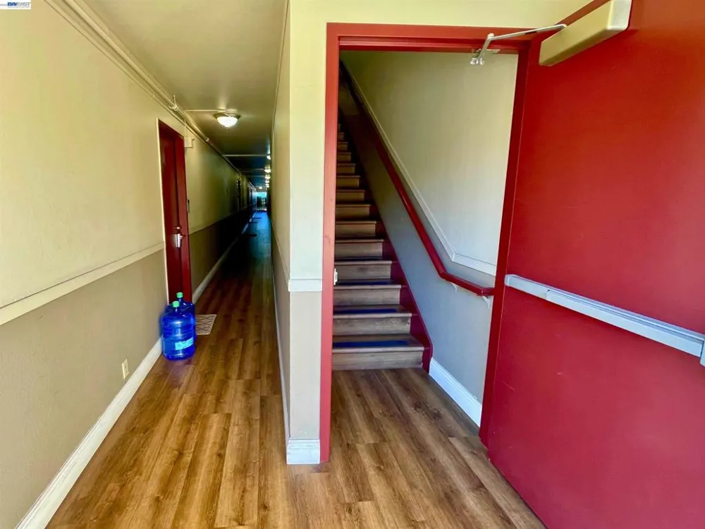 16006 E.14th Street #204 San Leandro, CA 94578