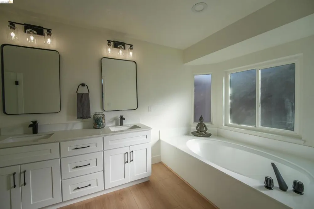 1650 Riverlake Rd Discovery Bay, CA 94505