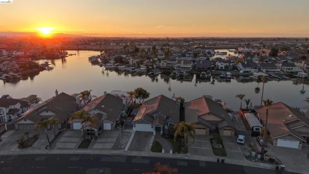 1650 Riverlake Rd Discovery Bay, CA 94505
