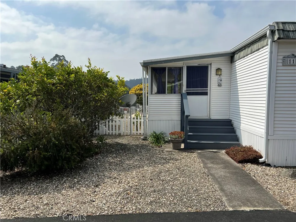 1226 Main Street #11 Cambria, CA 93428