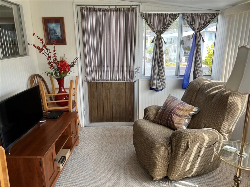 1226 Main Street #11 Cambria, CA 93428