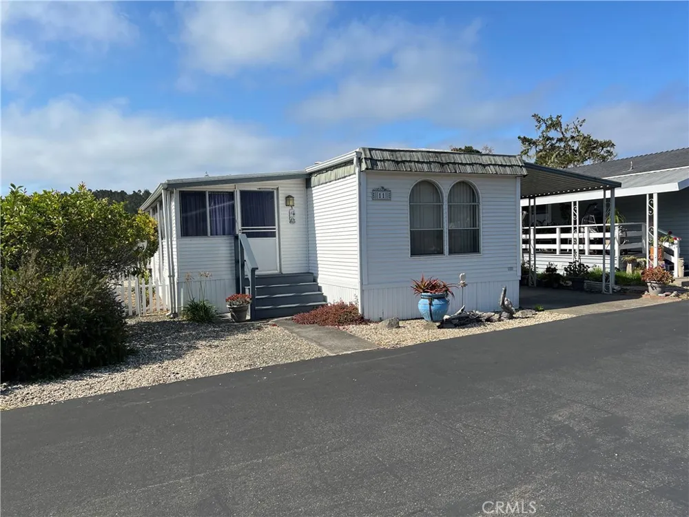 1226 Main Street #11 Cambria, CA 93428