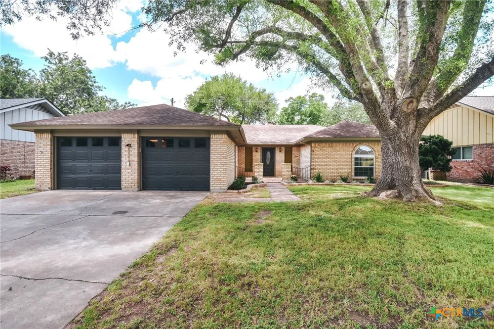 206 Gettysburg Drive Victoria, TX 77904