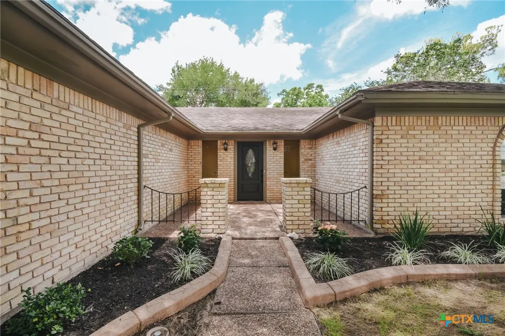 206 Gettysburg Drive Victoria, TX 77904