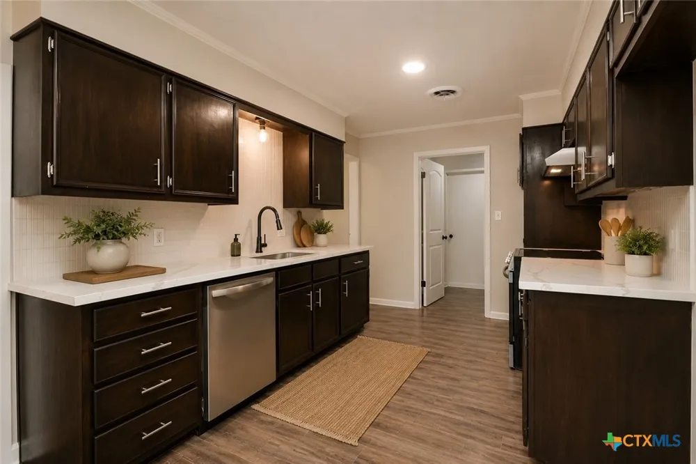 206 Gettysburg Drive Victoria, TX 77904