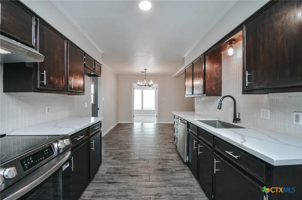 206 Gettysburg Drive Victoria, TX 77904