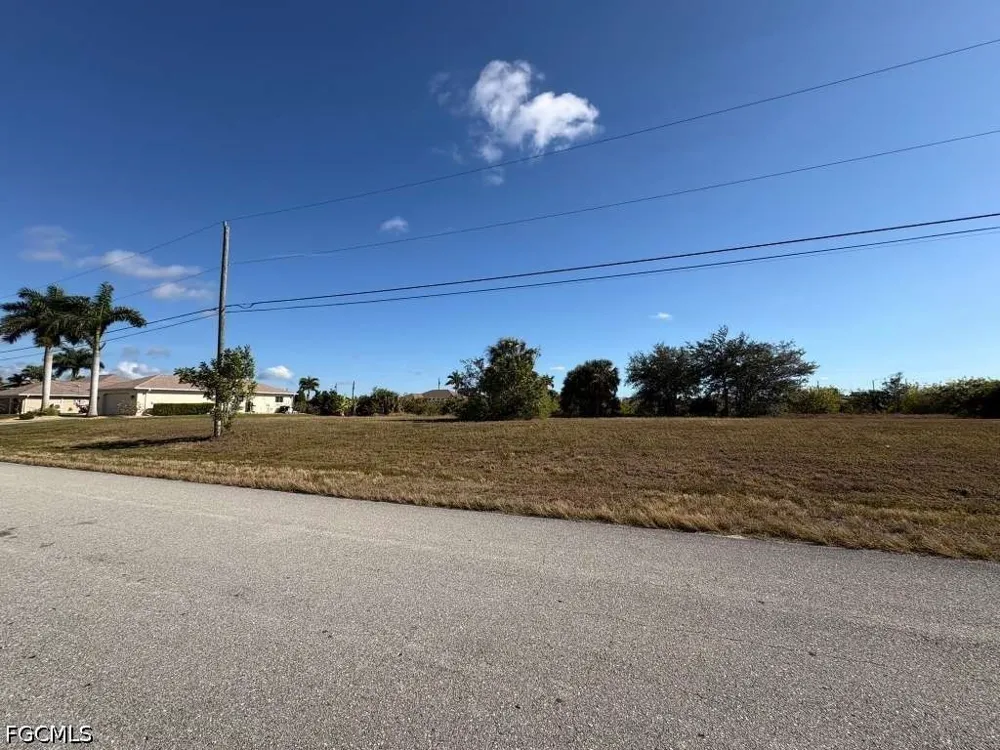 NW 9th Place Cape Coral, FL 33993
