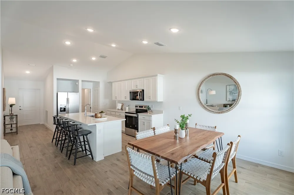 SW 8th Place Cape Coral, FL 33991