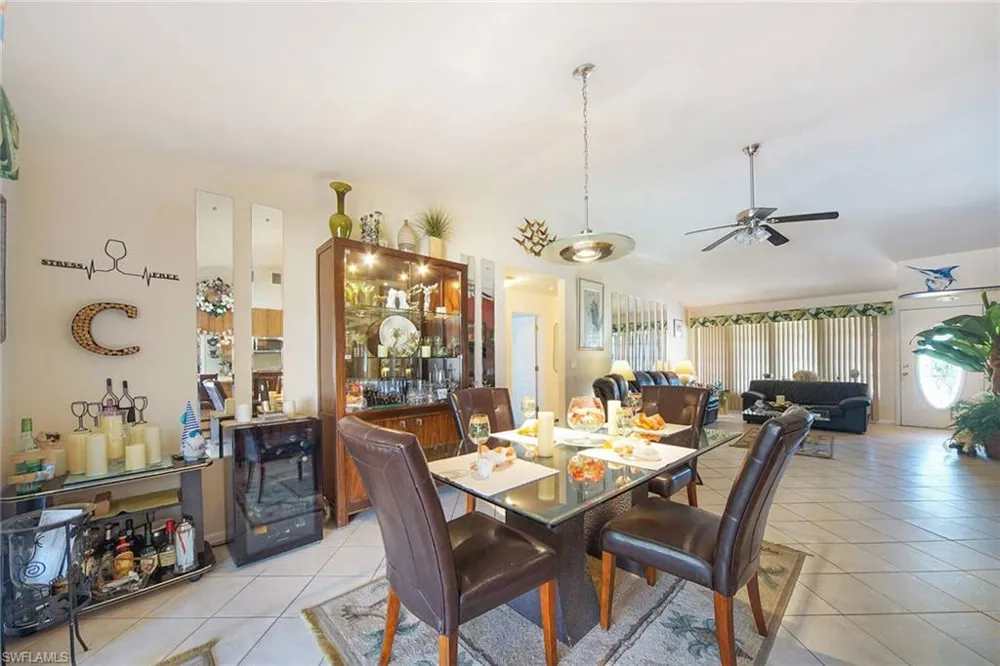901 SW 51st Terrace Cape Coral, FL 33914