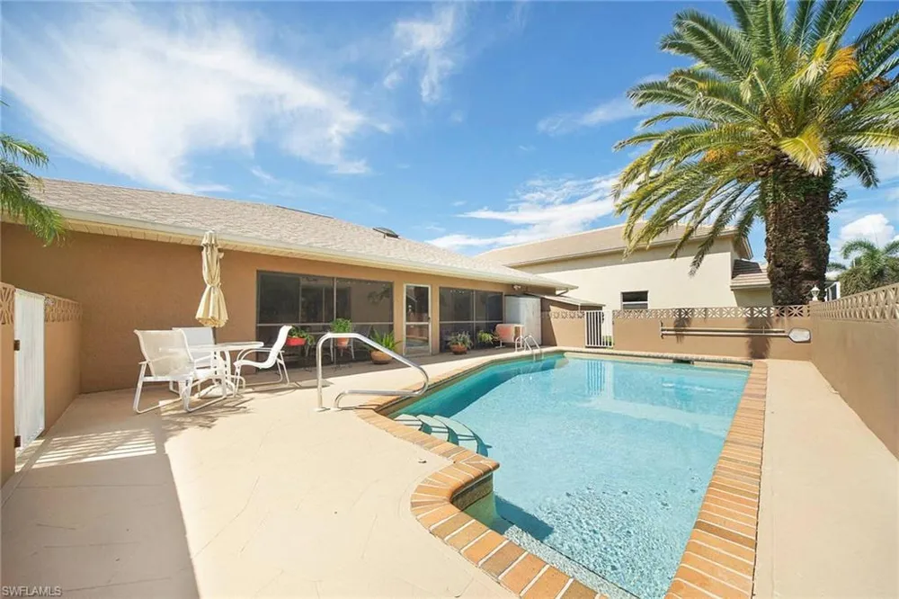 901 SW 51st Terrace Cape Coral, FL 33914