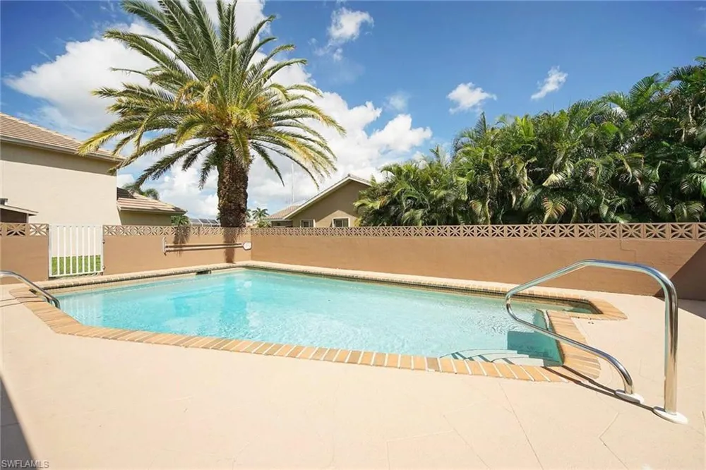 901 SW 51st Terrace Cape Coral, FL 33914
