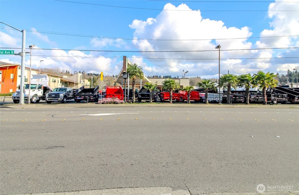 418 Central Avenue Kent, WA 98032