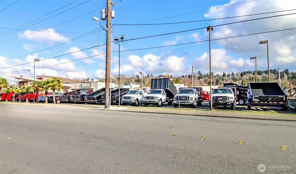 418 Central Avenue Kent, WA 98032
