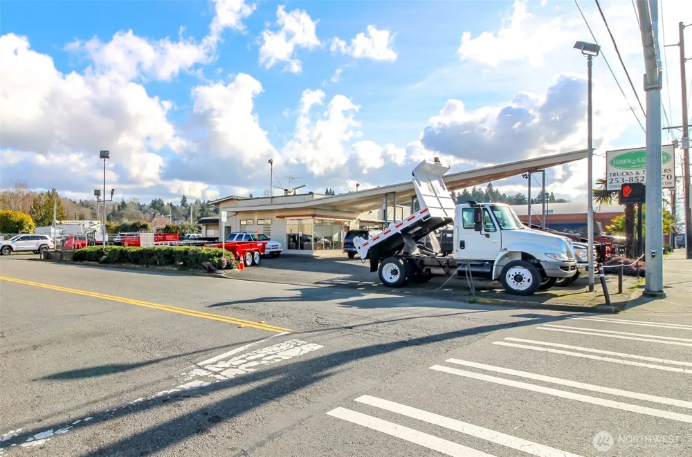 418 Central Avenue Kent, WA 98032