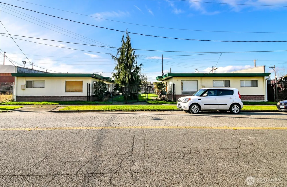 418 Central Avenue Kent, WA 98032