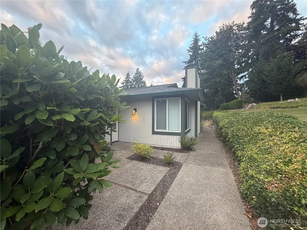 516 S 325th Street #20H Federal Way, WA 98003