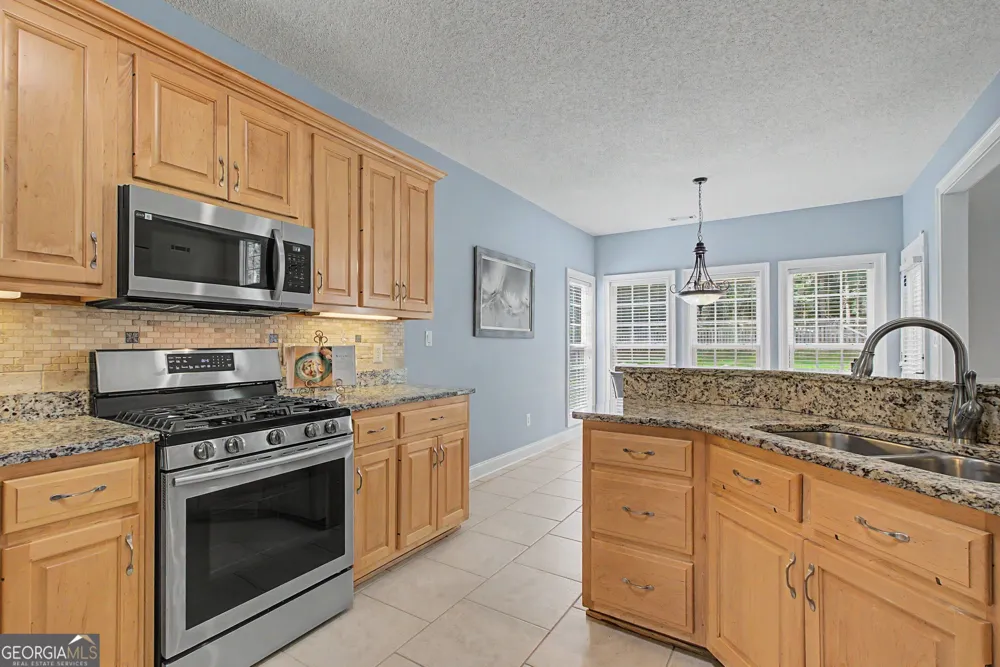 110 Lyndhurst WAY Sharpsburg, GA 30277