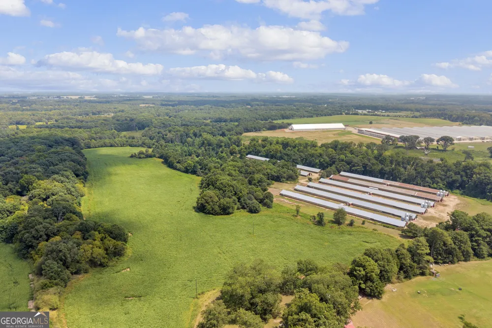 4281 Airline Goldmine RD Canon, GA 30520