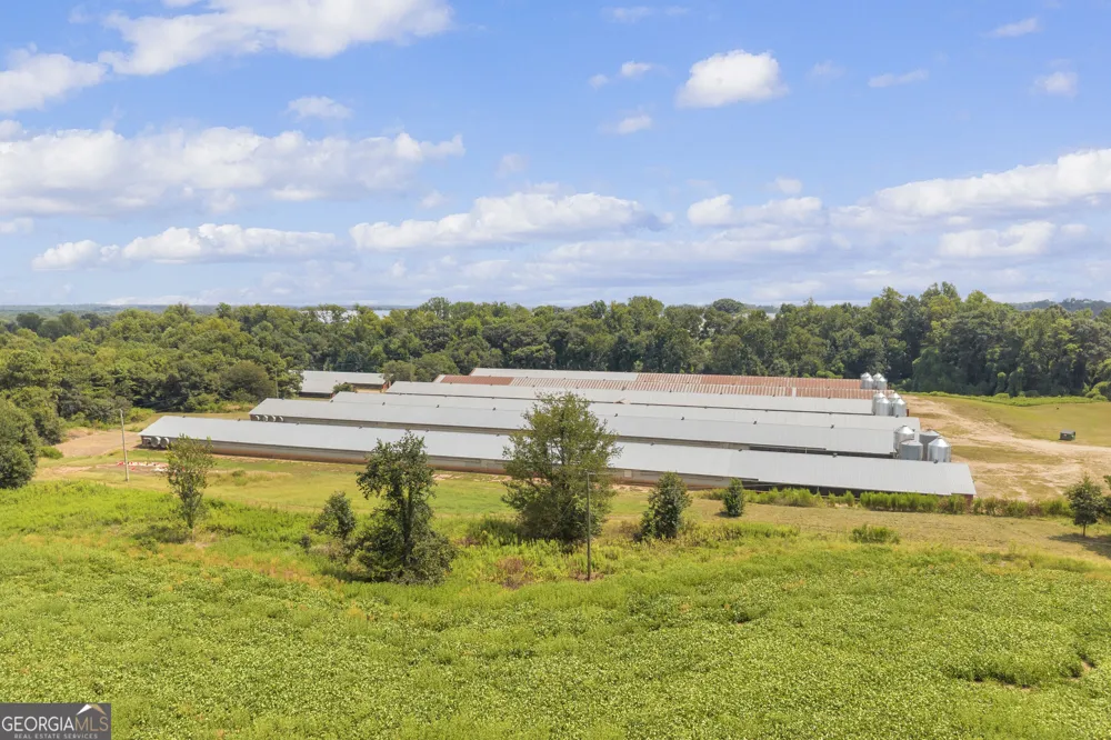 4281 Airline Goldmine RD Canon, GA 30520
