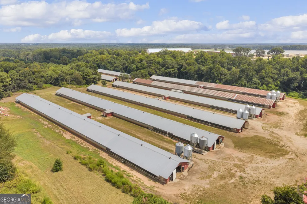 4281 Airline Goldmine RD Canon, GA 30520