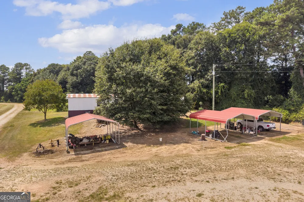 4281 Airline Goldmine RD Canon, GA 30520
