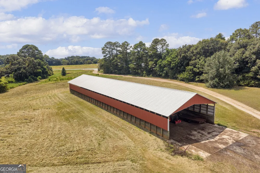 4281 Airline Goldmine RD Canon, GA 30520