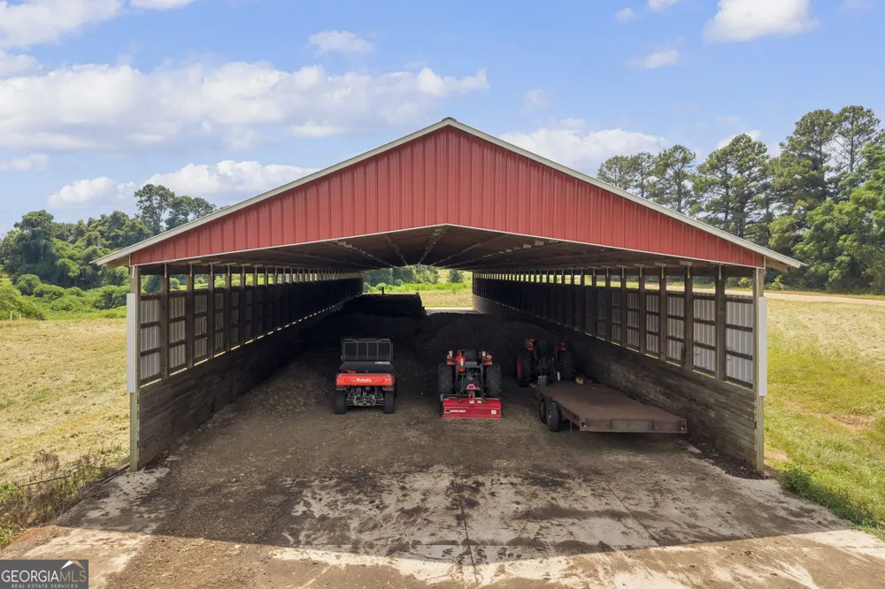 4281 Airline Goldmine RD Canon, GA 30520