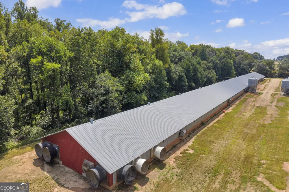 4281 Airline Goldmine RD Canon, GA 30520