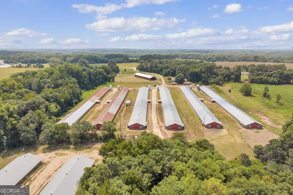4281 Airline Goldmine RD Canon, GA 30520