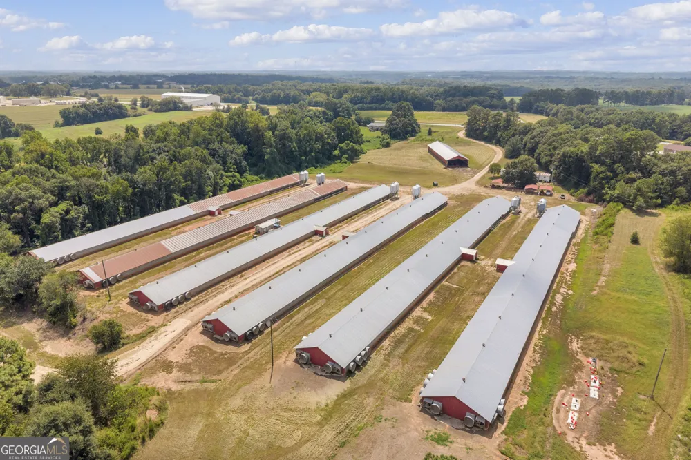 4281 Airline Goldmine RD Canon, GA 30520