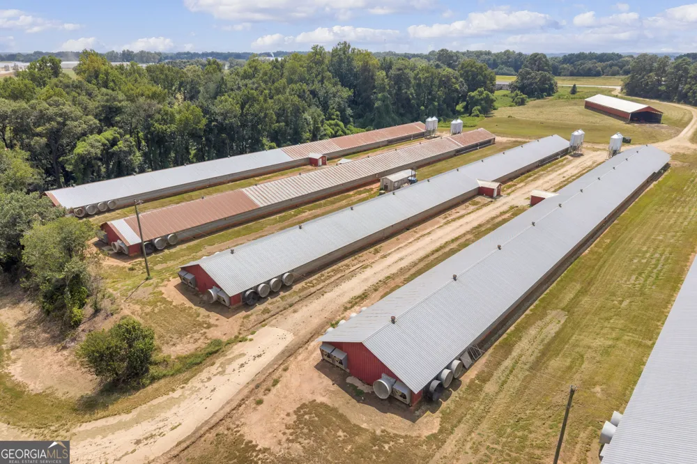 4281 Airline Goldmine RD Canon, GA 30520