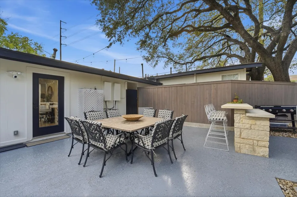 1001 W Oltorf Street Austin, TX 78704