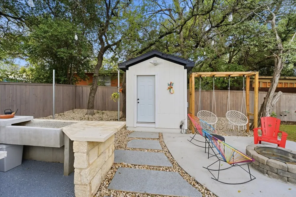 1001 W Oltorf Street Austin, TX 78704