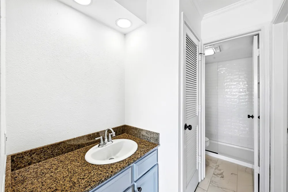 8888 Tallwood Drive #2307 Austin, TX 78759