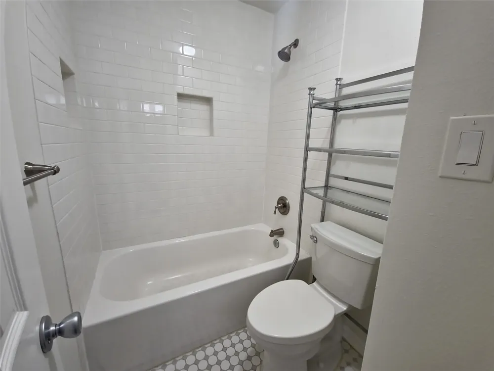 2313 Longview Street #205 Austin, TX 78705